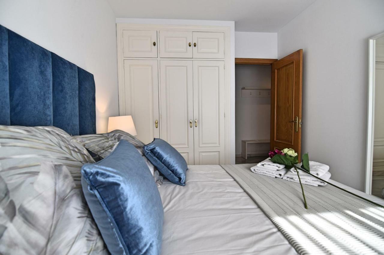 Apartamento Puerto Malagueta Malaga Bagian luar foto
