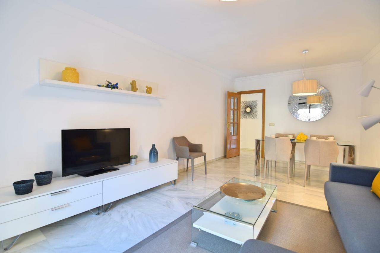 Apartamento Puerto Malagueta Malaga Bagian luar foto