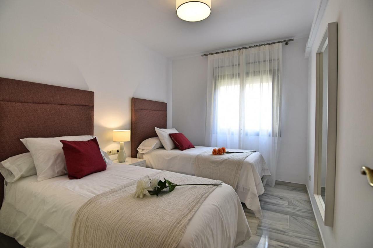 Apartamento Puerto Malagueta Malaga Bagian luar foto
