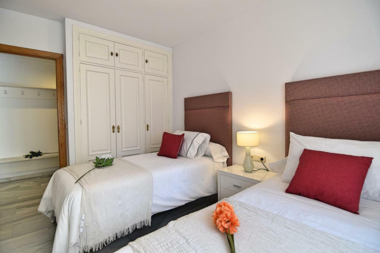 Apartamento Puerto Malagueta Malaga Bagian luar foto