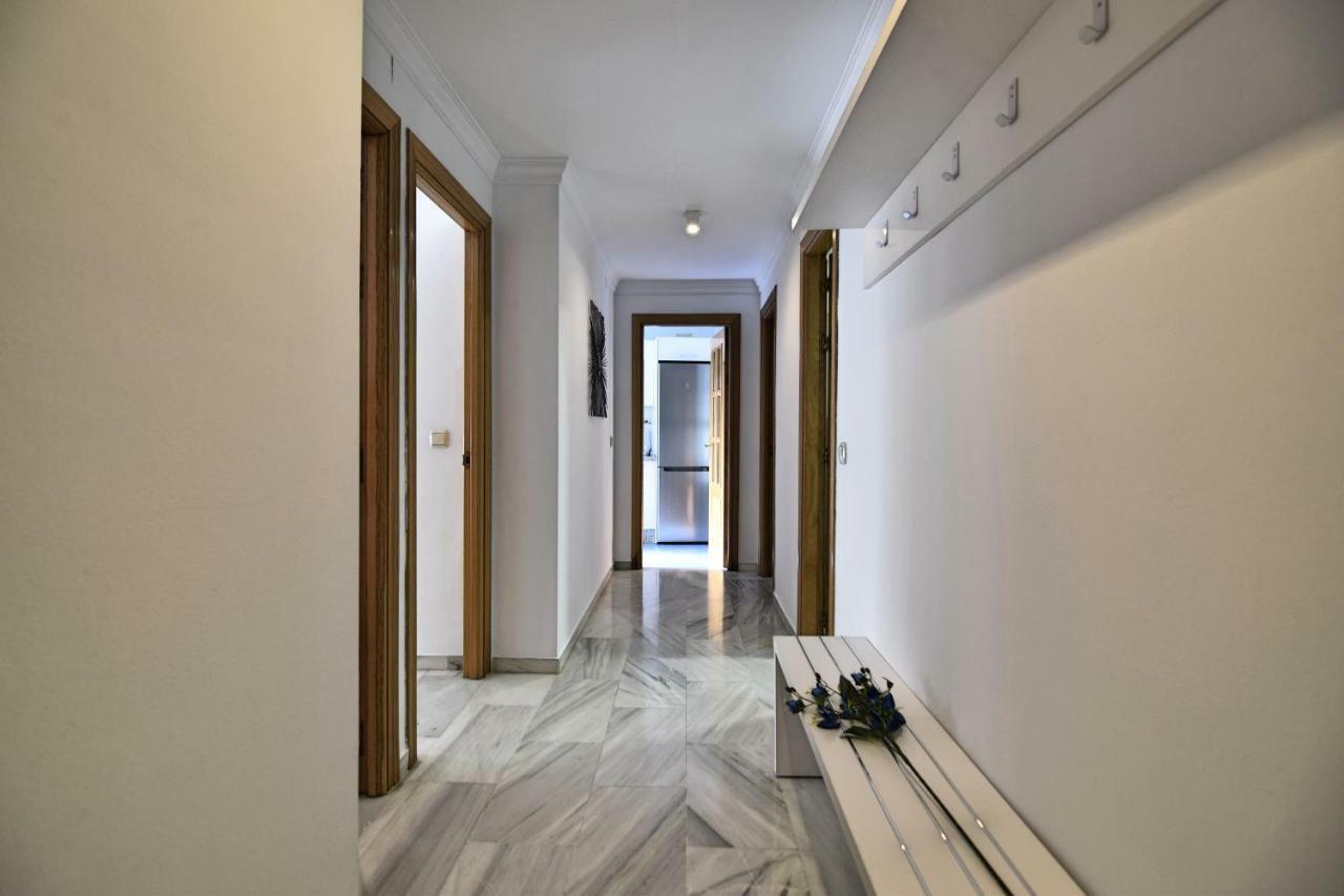 Apartamento Puerto Malagueta Malaga Bagian luar foto
